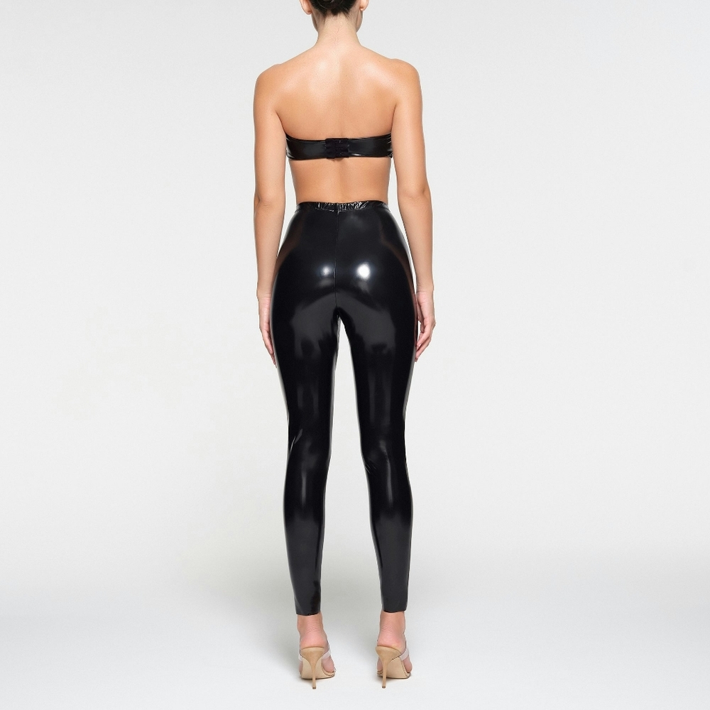 NWT SKIMS STRETCH VINYL BANDEAU - Picture 4 of 10